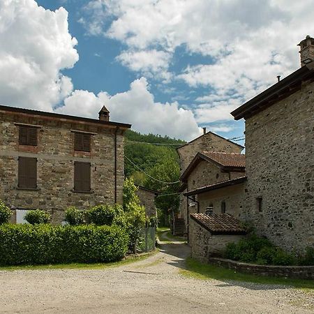 Albergo Diffuso Casa Delle Favole Ferriere Buitenkant foto