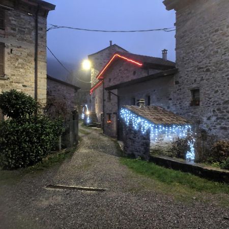 Albergo Diffuso Casa Delle Favole Ferriere Buitenkant foto