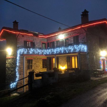 Albergo Diffuso Casa Delle Favole Ferriere Buitenkant foto