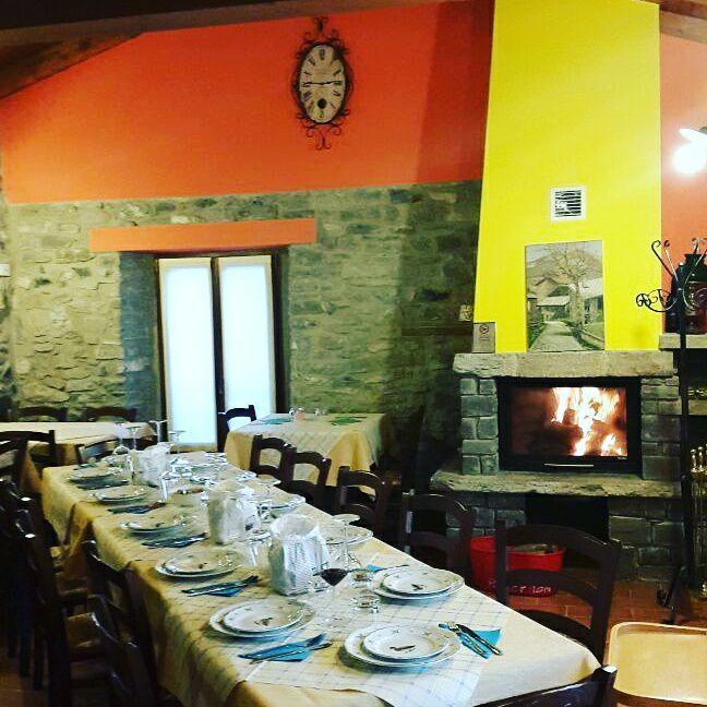Albergo Diffuso Casa Delle Favole Ferriere Buitenkant foto