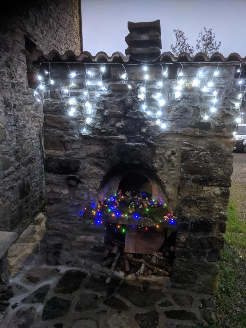 Albergo Diffuso Casa Delle Favole Ferriere Buitenkant foto